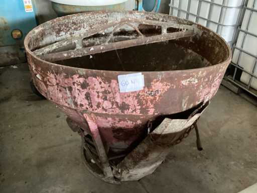 Concrete bucket