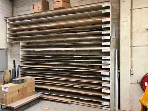 Divers plateaux en placage