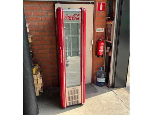 Frigider Coca Cola
