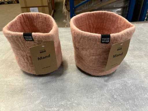 Fair Trade mandplantpot roze 100% wolvilt +/- Ø15 x 17 cm hoog (165x)