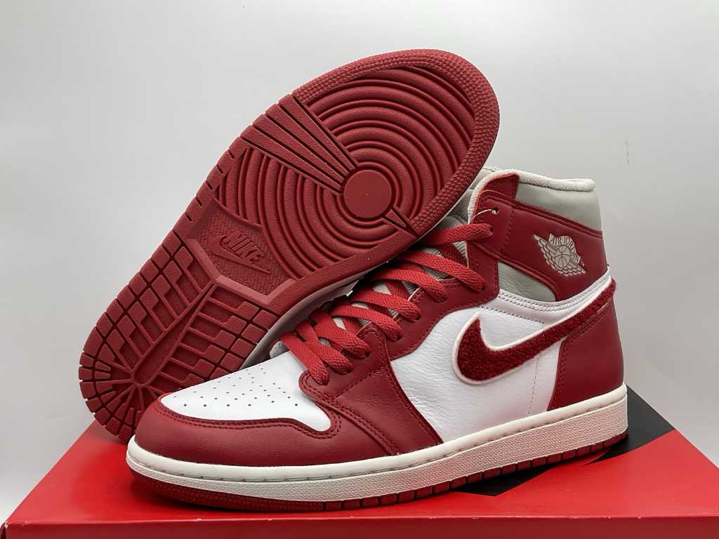 Nike Air Jordan 1 Retro High OG Varsity Red Dames Sneakers 42 1/2