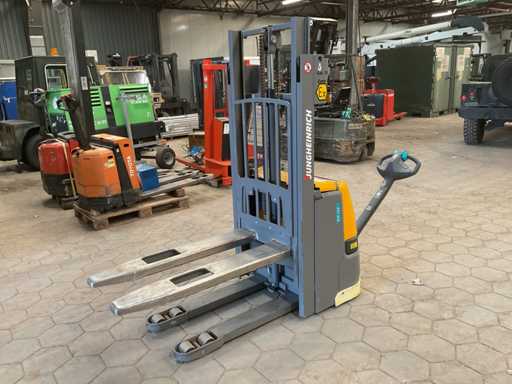 2017 Jungheinrich EJC112 Stacker