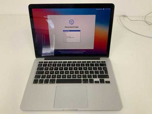 Apple A1502 13-calowy MacBook Pro ME864LL/A Laptop