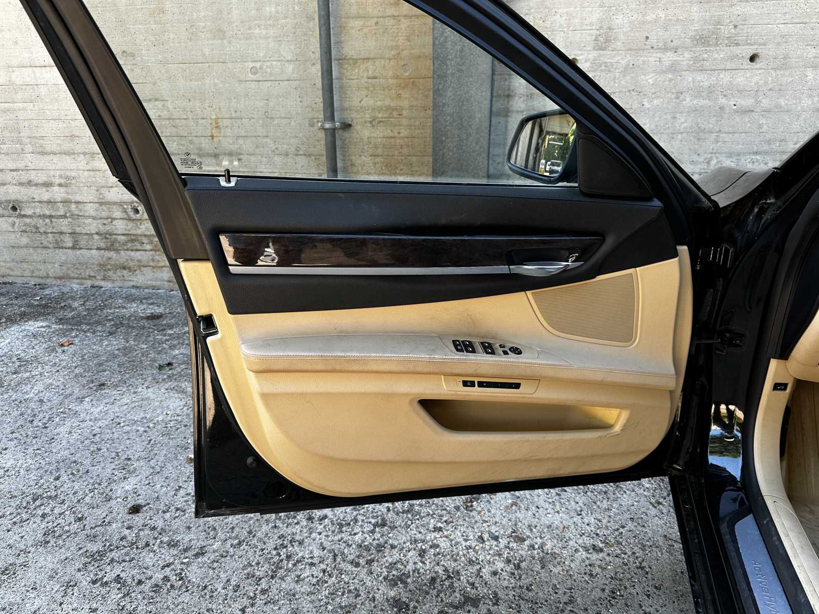 BMW ActiveHybrid7 F04 4.4 V8 465pk 2010