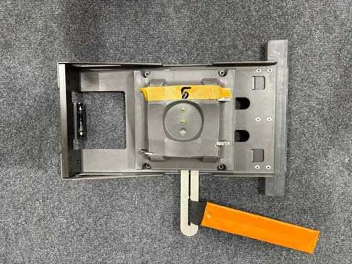 Dräger VE300 Carrying System Holder with Wall Adapter – Medical Device Accessories, Used