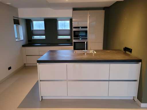 Bucătărie cu electrocasnice Siemens