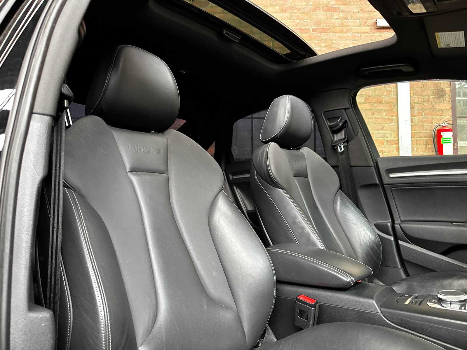 Audi A3 (RS3-LOOK) 1.8 TFSI 250pk 2015, G-248-DP