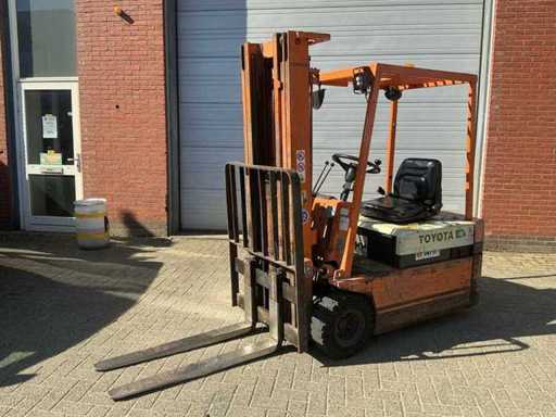 Toyota 2FBE15 Forklift