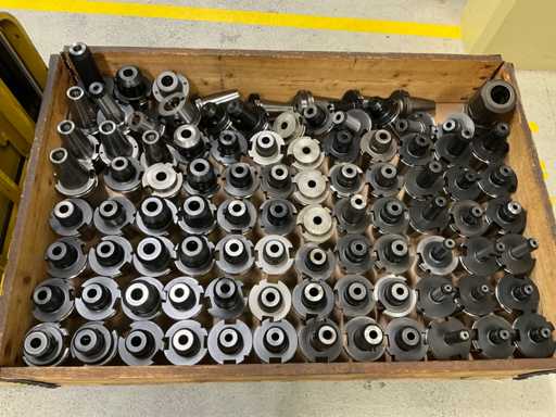 Uchwyty na narzędzia SK50 (93x)