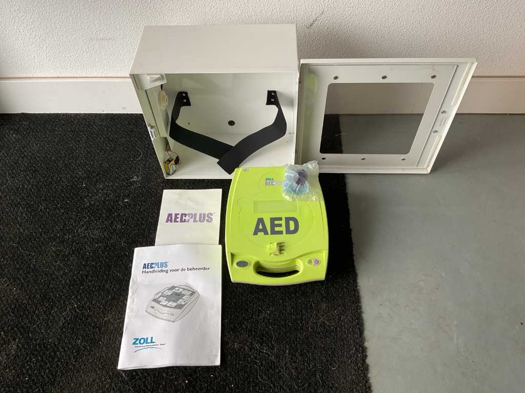 Zoll AED plus Defibrillator