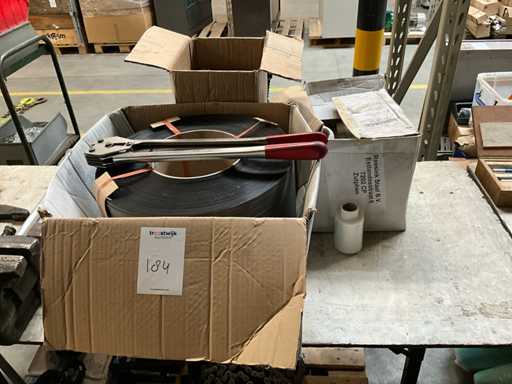 Tracolla per feste con pinze