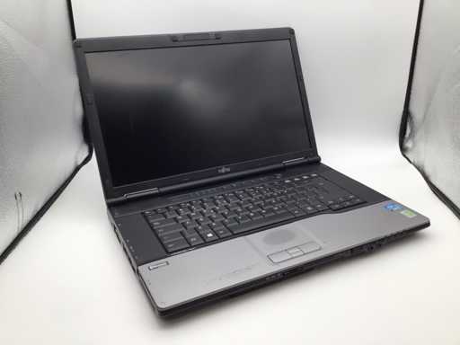 Fujitsu Lifebook E572 Laptop