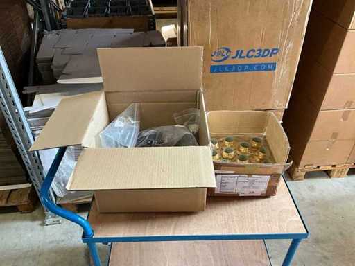 Teste di aste riscaldanti in ottone