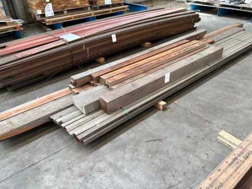 Série de poutres en cèdre