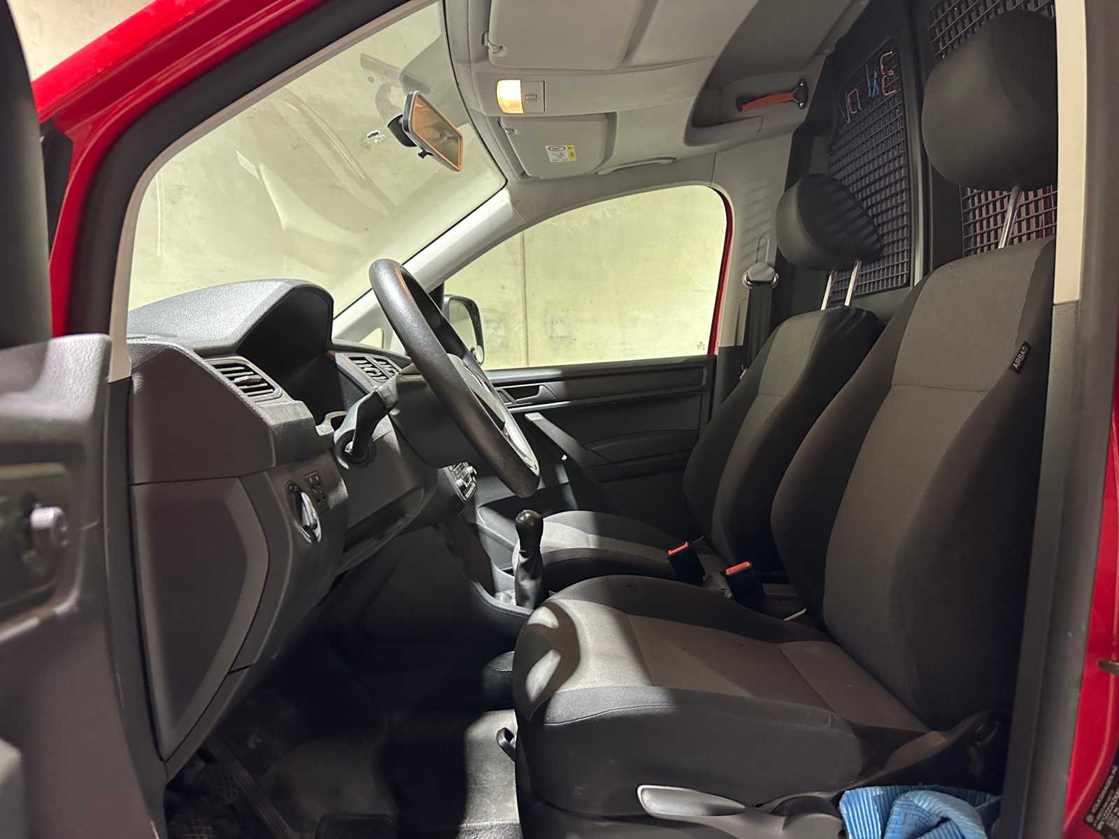 Volkswagen Caddy 2.0 TDI BMT Trendline 75hp 2018, V-970-SJ