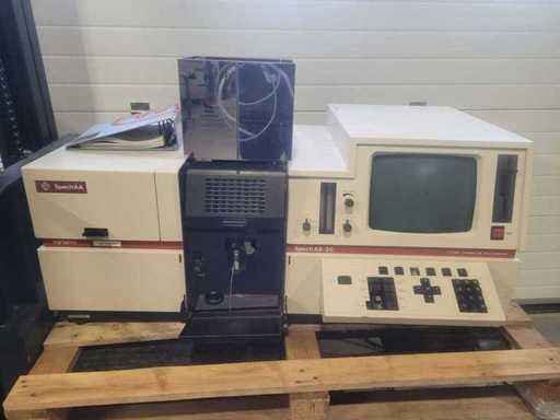 Varian - SpectrAA-20 - Atomic Absorption Spectrometer
