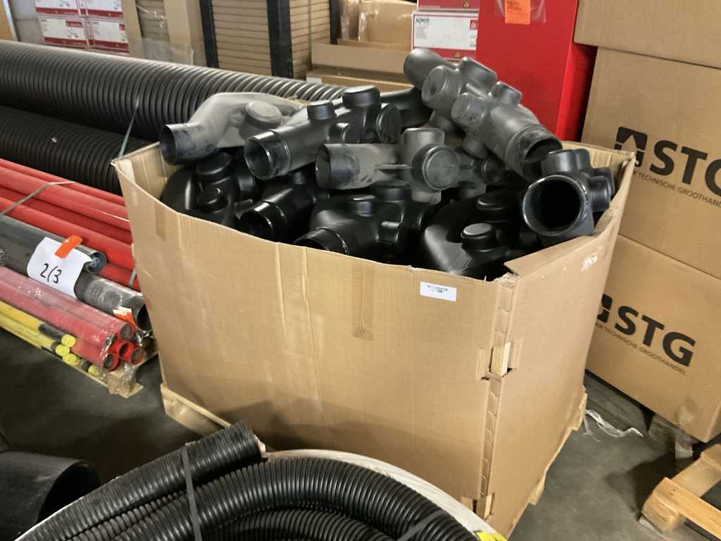 Batch of sewer pipe connectors