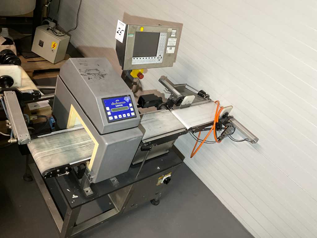 Garvens Automation Flow Scale with Metal Detector