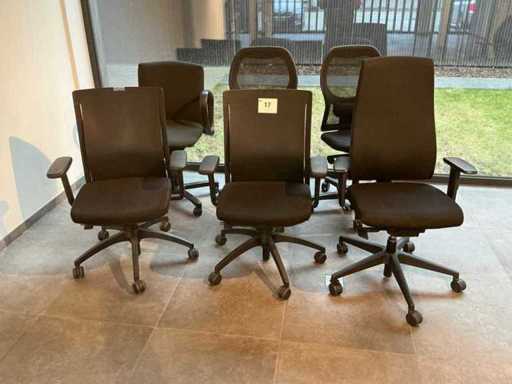 Verschiedene Bürostühle (6x)