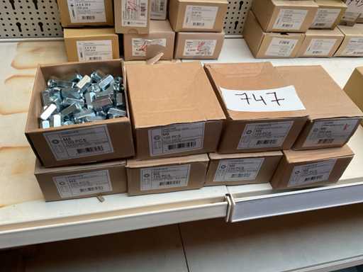 Dozen verleng moeren