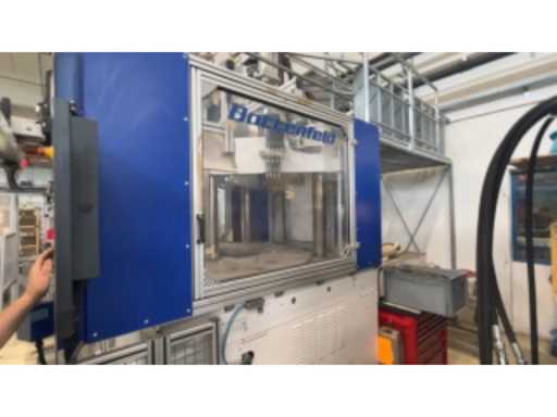 ca940d38-7dbb-47ca-a9ca-6f8960ec5747.mp4