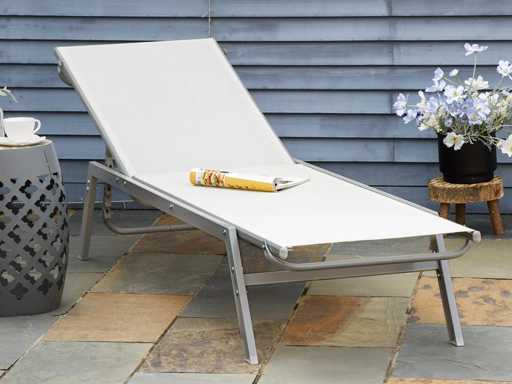 Relax Garden Bouncer with 5-Position Backrest in Cream White Metal 170 x 58 x 97 cm