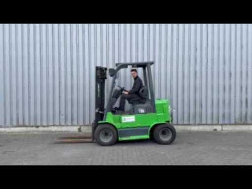 3c621c17-da63-4a9a-a711-6f8410cbf0b3.mp4