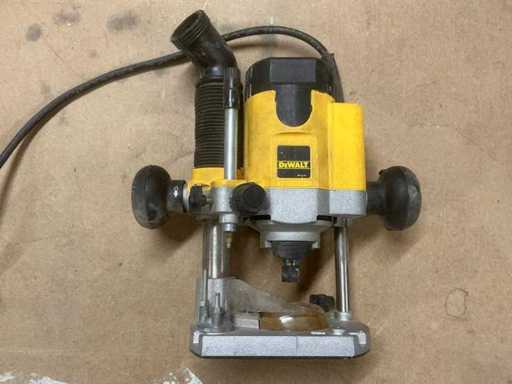 Dewalt DW621 Fräse