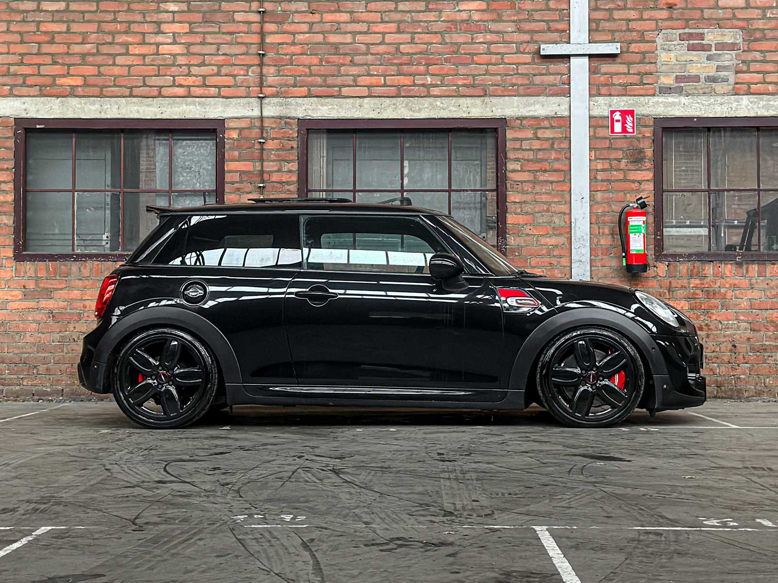 Mini Cooper S 2.0 JCW 400pk 2014 (Origineel-NL), 3-XDD-09