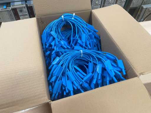 STAUBLI - SLK 425 - Set van 200 kabels van 25 cm Blauw