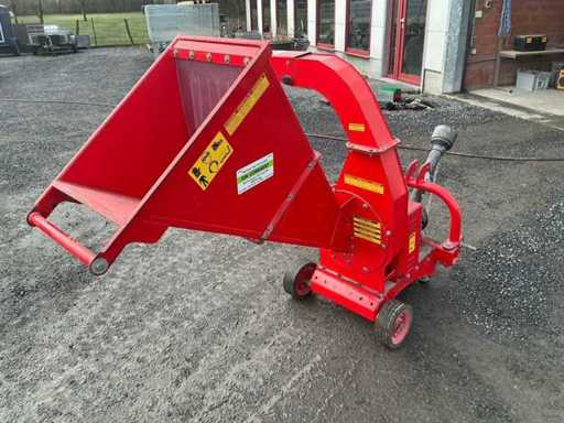 Holzhäcksler mit PTO-Welle