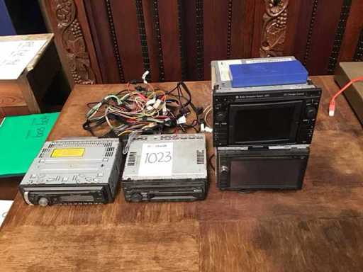 Radio samochodowe/nawigacja (4x)