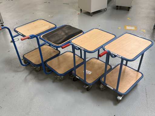   4 transport trolleys