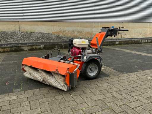 2017 Kersten K2000 porte-outils avec balai à roulettes