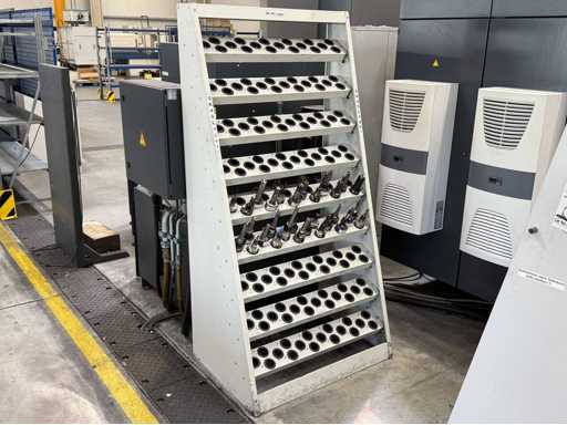   30- SK40 Tool Holders with Tools