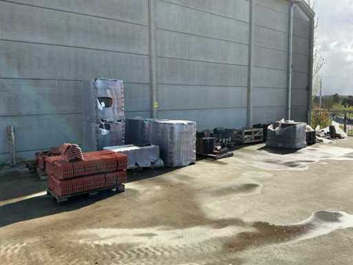 Lotto di tegole e accessori per il tetto