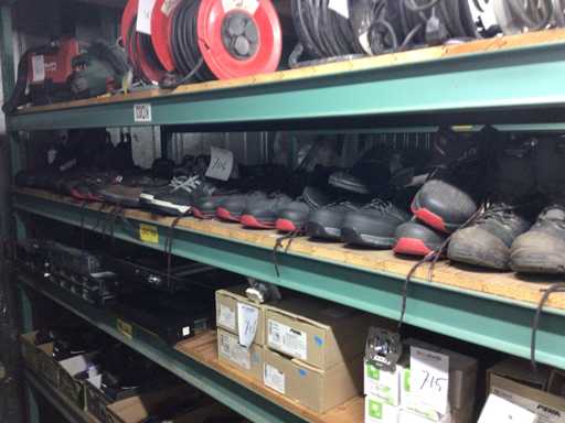 Partia butów roboczych