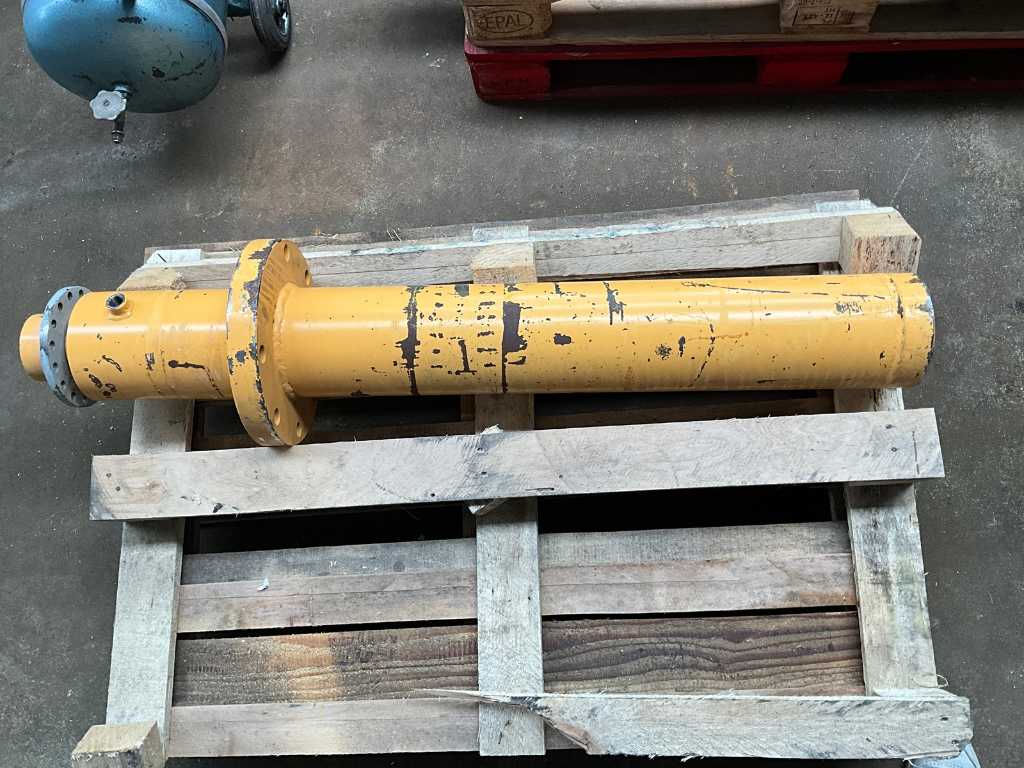 Hydraulic cylinder double-acting