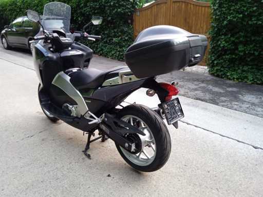 honda - intergra nc 700 - Motorcycle