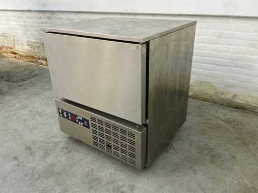Raffreddatore a getto ELECTROLUX RBC051