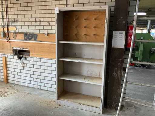 Workshop cabinet