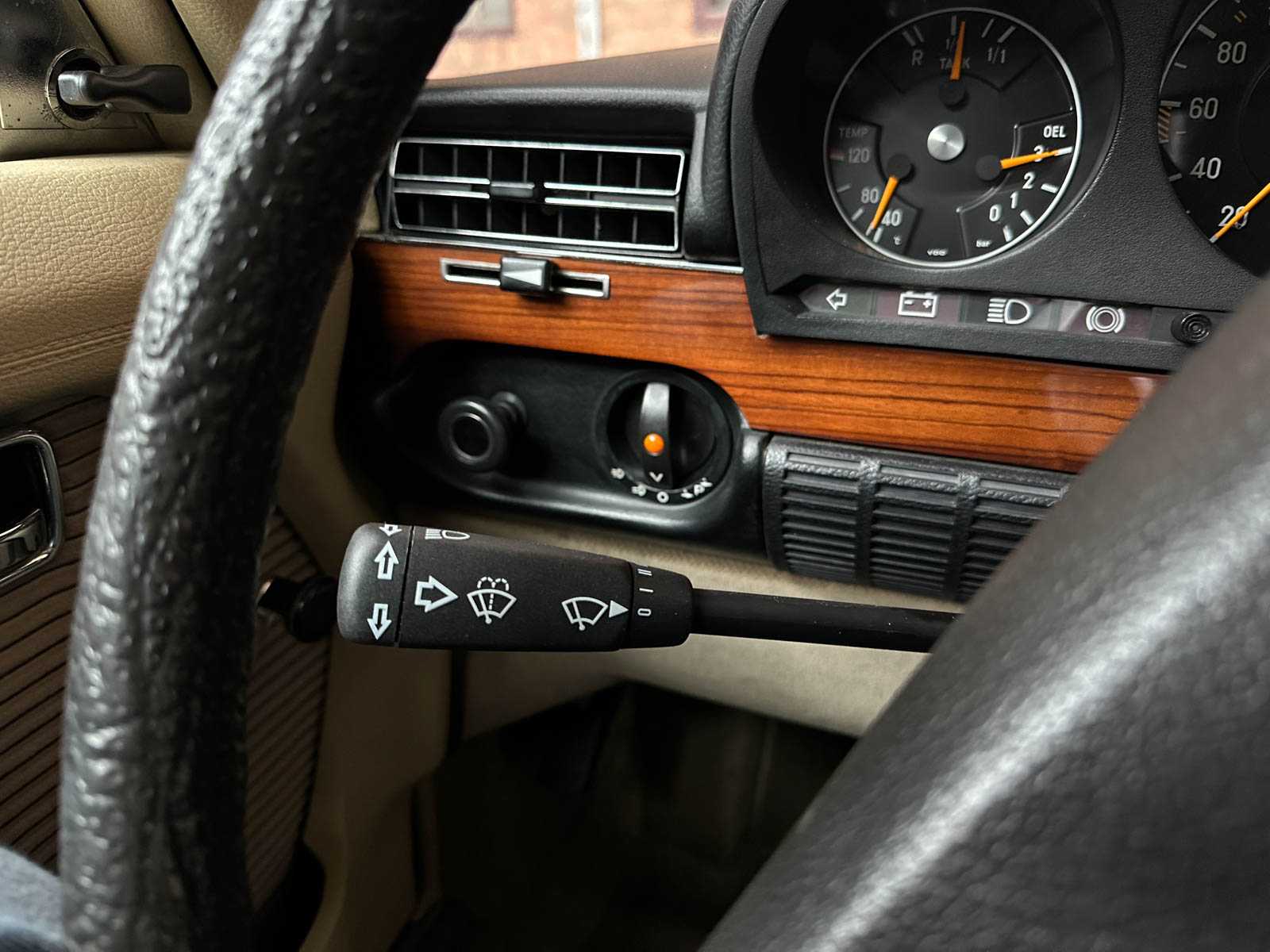 Mercedes-Benz 280 SE W116 240pk 1977