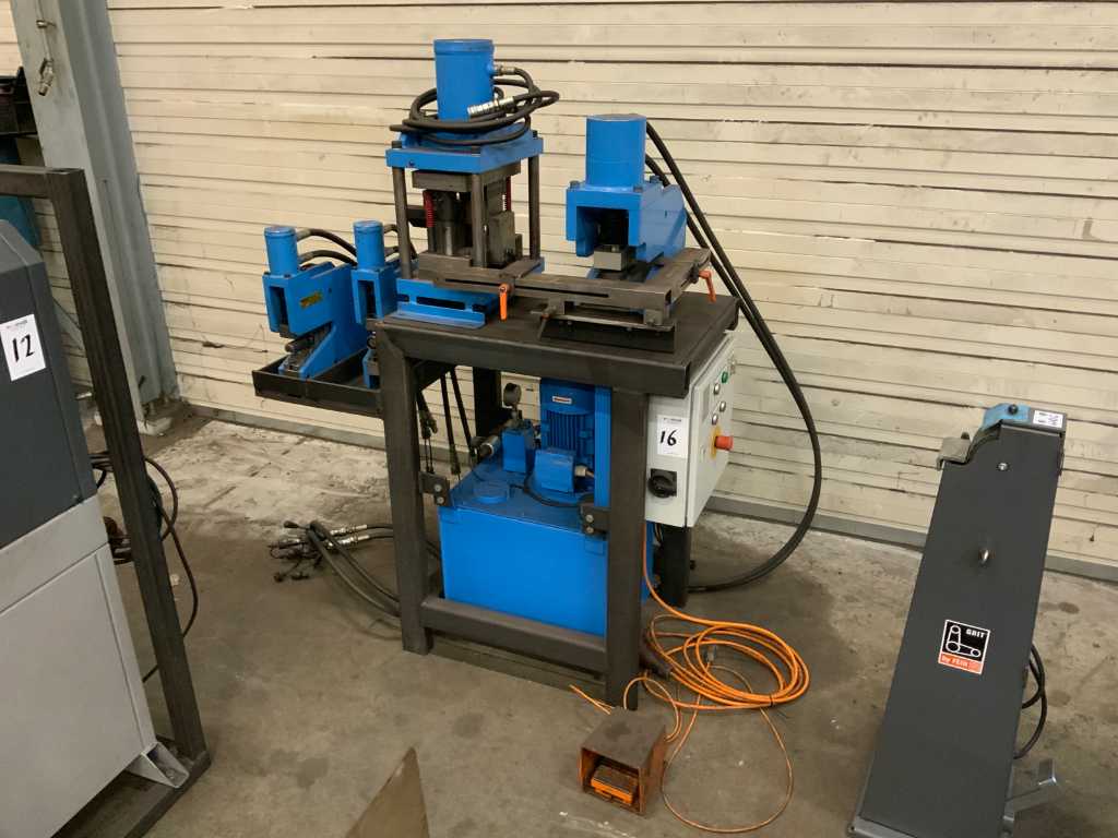 WEBER Hydraulischer Stanztisch