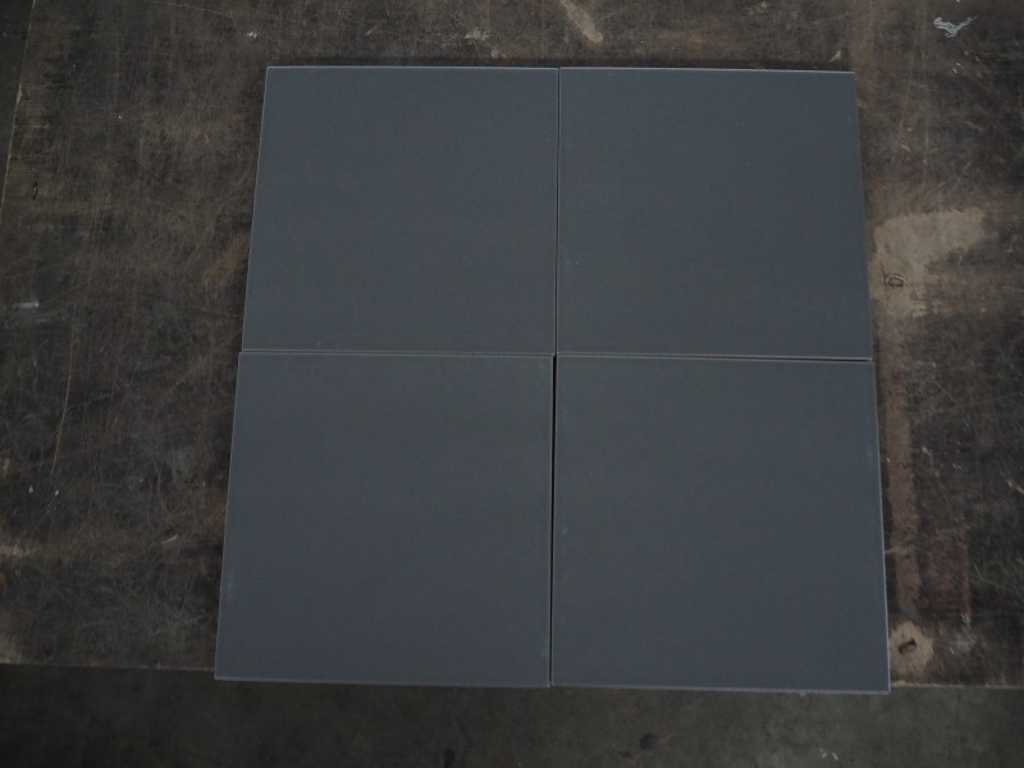 Ceramic tiles 27m²