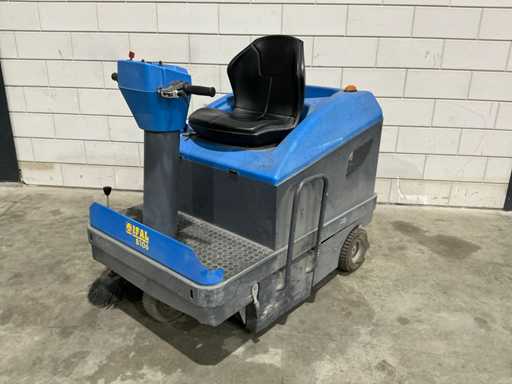 2011 Isal PB 106 Zelfrijdende veegmachine