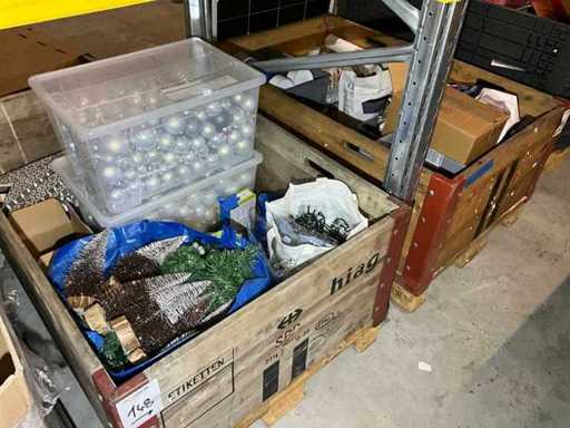 Christmas decoration in pallet (2x)