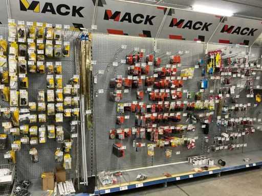 Mack/Pacostar/Seviprof Lot of hinges, furniture accessories and clamping tools