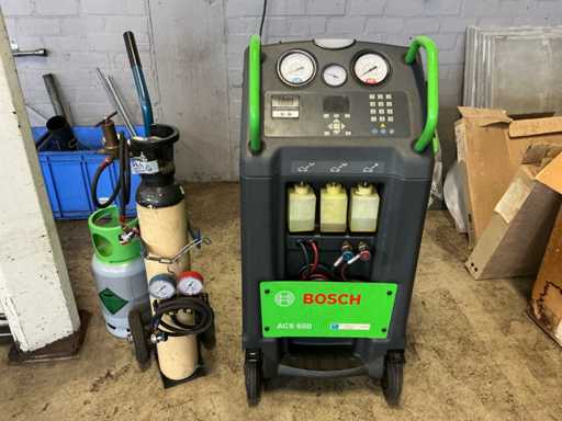 2012 Bosch ACS 650 Airco test- en vulapparaat