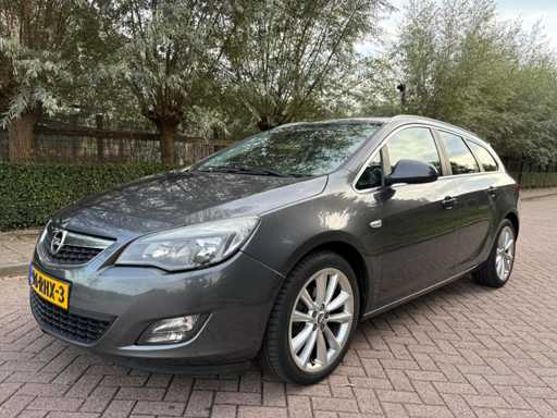 Opel Astra Sports Tourer 1.4 Turbo Sport , 96-RHX-3