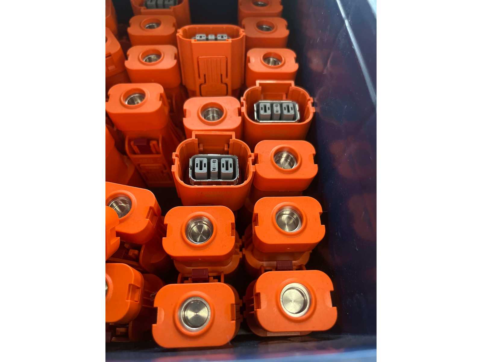 120pcs HV EPTO Blanking Plug, Amphenol Thermometrics, Part Number HVSL630062C1S1, Original Boxed